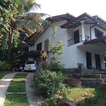 Sea & Greens Apartments Unawatuna Esterno foto