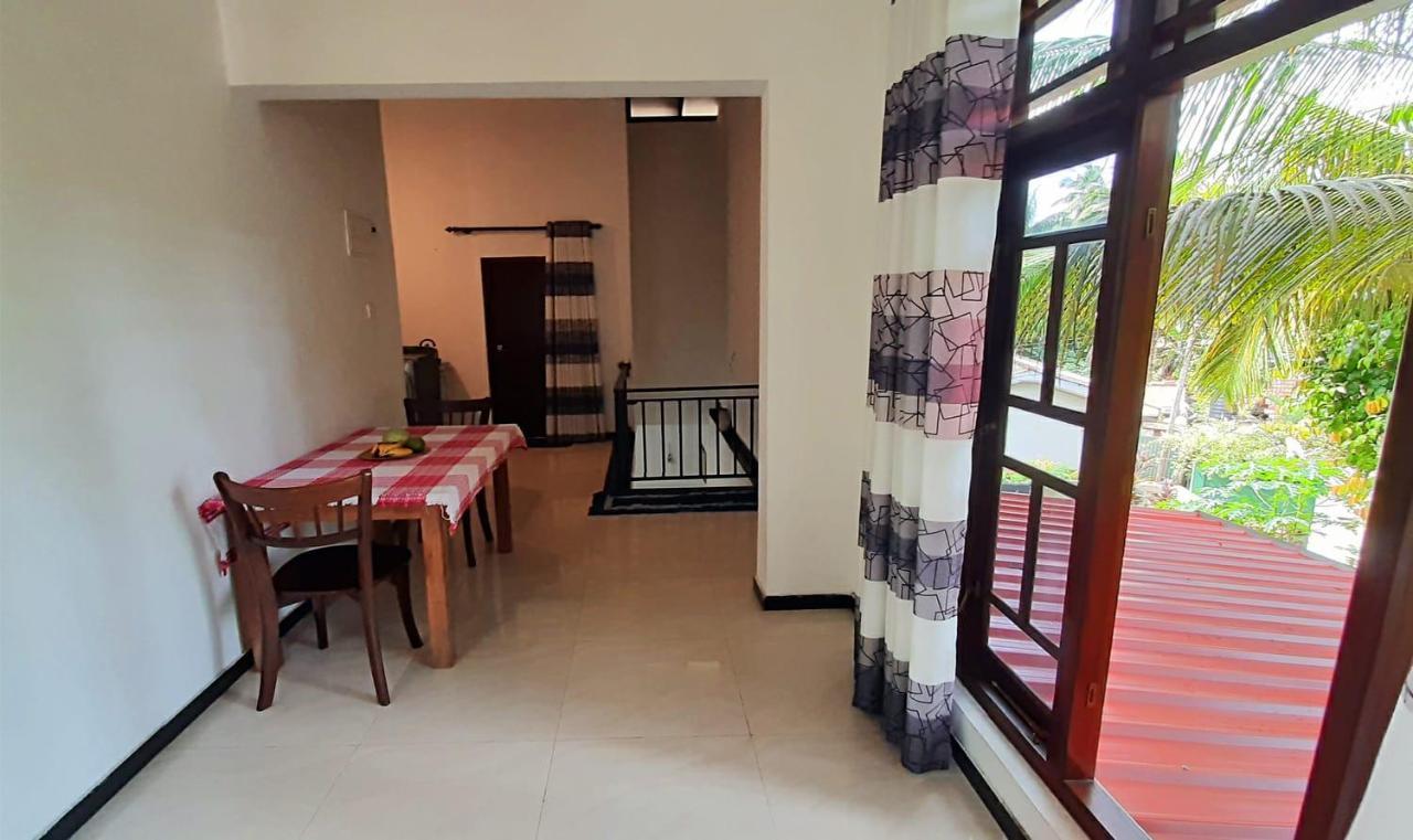 Sea & Greens Apartments Unawatuna Esterno foto