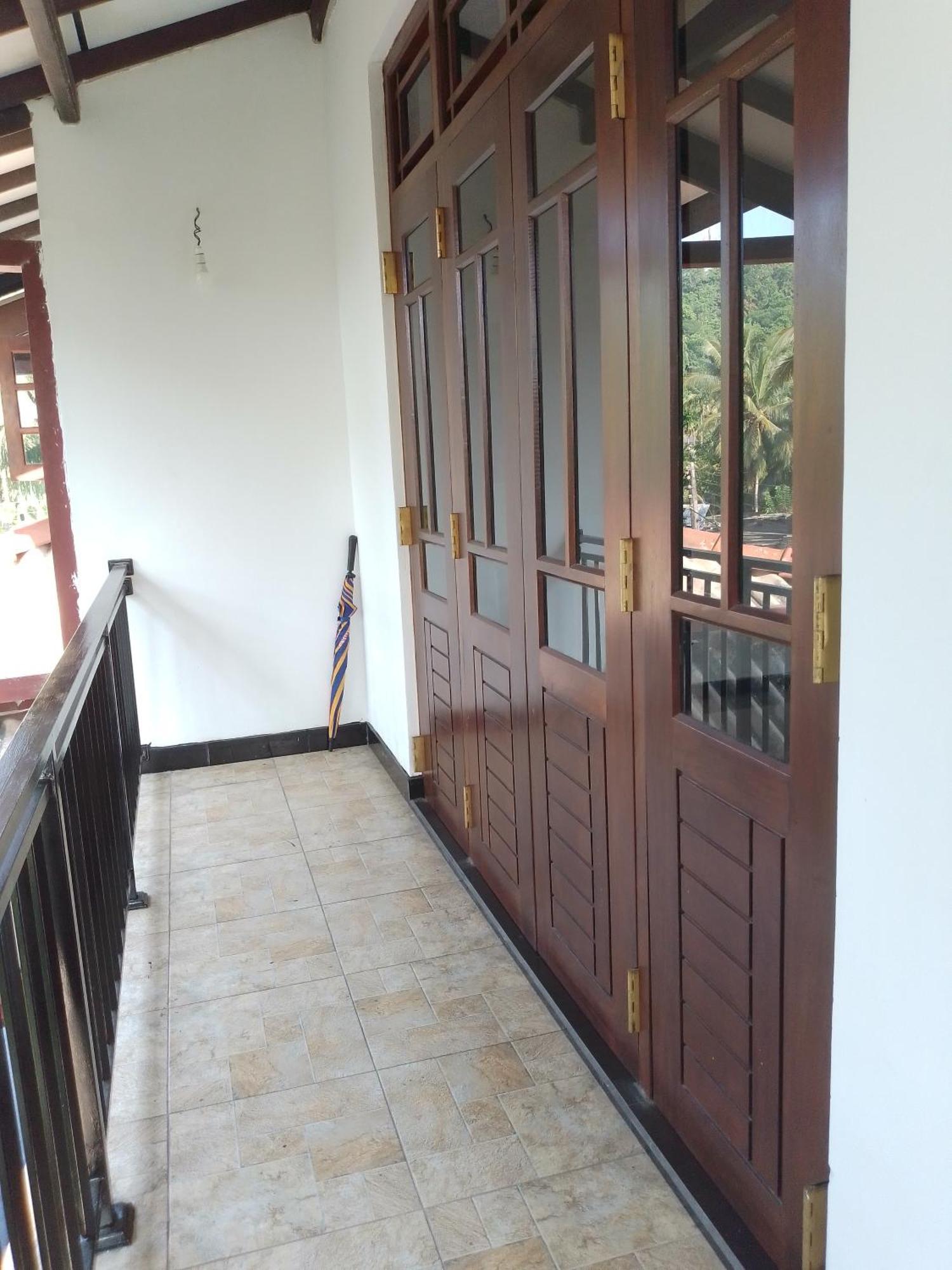 Sea & Greens Apartments Unawatuna Esterno foto